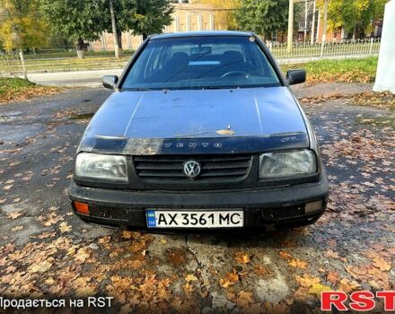 Сірий Фольксваген Венто, об'ємом двигуна 2 л та пробігом 300 тис. км за 1150 $, фото 1 на Automoto.ua