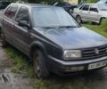 Сірий Фольксваген Венто, об'ємом двигуна 2 л та пробігом 300 тис. км за 1006 $, фото 1 на Automoto.ua