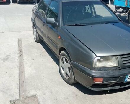 Сірий Фольксваген Венто, об'ємом двигуна 2 л та пробігом 29 тис. км за 1500 $, фото 7 на Automoto.ua