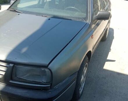 Сірий Фольксваген Венто, об'ємом двигуна 2 л та пробігом 29 тис. км за 1500 $, фото 8 на Automoto.ua