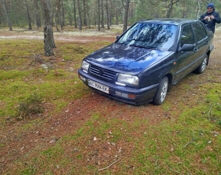 Сірий Фольксваген Венто, об'ємом двигуна 2 л та пробігом 220 тис. км за 1064 $, фото 1 на Automoto.ua