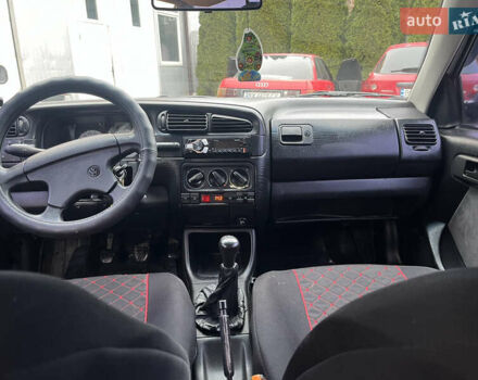 Серый Фольксваген Венто, объемом двигателя 1.78 л и пробегом 300 тыс. км за 1250 $, фото 5 на Automoto.ua