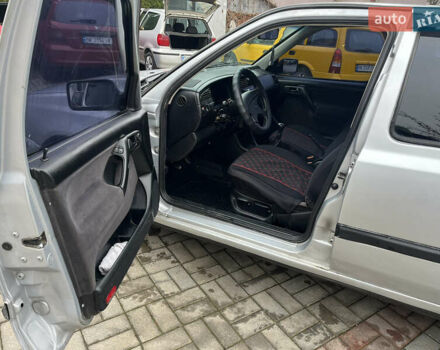 Серый Фольксваген Венто, объемом двигателя 1.78 л и пробегом 300 тыс. км за 1250 $, фото 7 на Automoto.ua