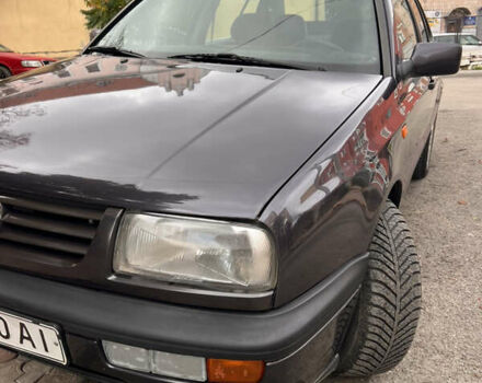 Серый Фольксваген Венто, объемом двигателя 1.78 л и пробегом 352 тыс. км за 2850 $, фото 5 на Automoto.ua