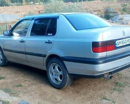 Сірий Фольксваген Венто, об'ємом двигуна 1.78 л та пробігом 300 тис. км за 2000 $, фото 1 на Automoto.ua