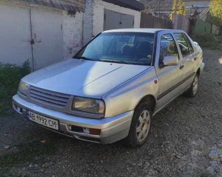 Сірий Фольксваген Венто, об'ємом двигуна 1.8 л та пробігом 2 тис. км за 1350 $, фото 1 на Automoto.ua