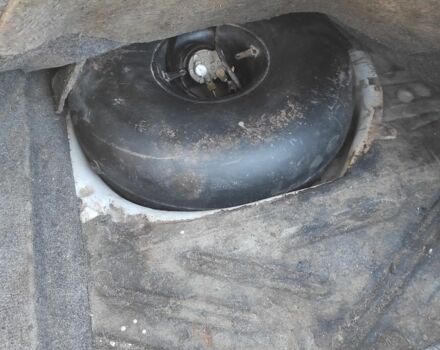 Сірий Фольксваген Венто, об'ємом двигуна 1.8 л та пробігом 2 тис. км за 1350 $, фото 10 на Automoto.ua