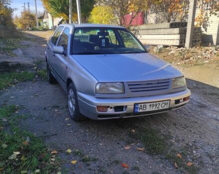 Сірий Фольксваген Венто, об'ємом двигуна 1.8 л та пробігом 2 тис. км за 1350 $, фото 2 на Automoto.ua