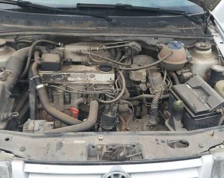 Сірий Фольксваген Венто, об'ємом двигуна 1.98 л та пробігом 354 тис. км за 1350 $, фото 15 на Automoto.ua