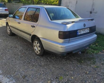 Сірий Фольксваген Венто, об'ємом двигуна 1.8 л та пробігом 2 тис. км за 1350 $, фото 5 на Automoto.ua