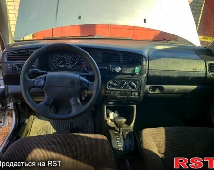 Сірий Фольксваген Венто, об'ємом двигуна 1.8 л та пробігом 87 тис. км за 2500 $, фото 3 на Automoto.ua