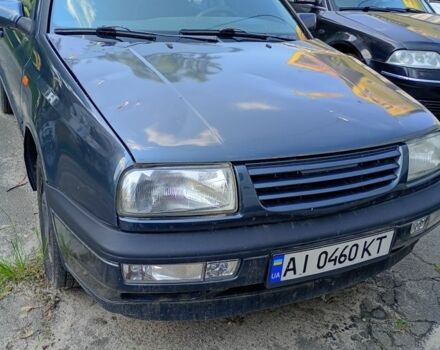 Сірий Фольксваген Венто, об'ємом двигуна 0 л та пробігом 250 тис. км за 1439 $, фото 1 на Automoto.ua