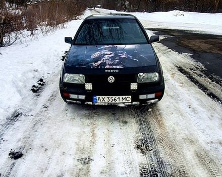 Серый Фольксваген Венто, объемом двигателя 2 л и пробегом 71 тыс. км за 1000 $, фото 1 на Automoto.ua