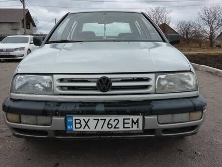 Сірий Фольксваген Венто, об'ємом двигуна 1.78 л та пробігом 213 тис. км за 1500 $, фото 1 на Automoto.ua