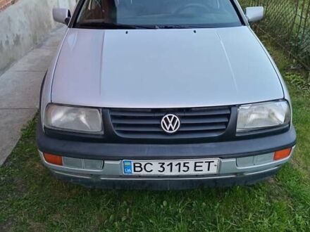 Фольксваген Венто 1996 в Львове на Automoto.ua Серый Фольксваген Венто, объемом двигателя 1.78 л и пробегом 347 тыс. км за 2350 $, фото 1 на Automoto.ua