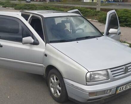 Сірий Фольксваген Венто, об'ємом двигуна 1.98 л та пробігом 354 тис. км за 1350 $, фото 1 на Automoto.ua