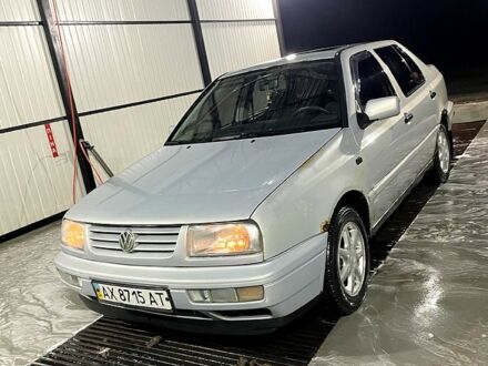 Сірий Фольксваген Венто, об'ємом двигуна 2 л та пробігом 0 тис. км за 1600 $, фото 1 на Automoto.ua