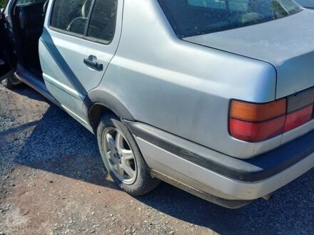 Серый Фольксваген Венто, объемом двигателя 2 л и пробегом 255 тыс. км за 2100 $, фото 1 на Automoto.ua