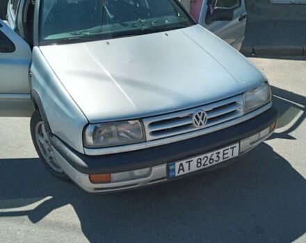 Серый Фольксваген Венто, объемом двигателя 2 л и пробегом 255 тыс. км за 2300 $, фото 1 на Automoto.ua