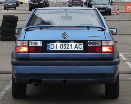 Синій Фольксваген Венто, об'ємом двигуна 1.8 л та пробігом 146 тис. км за 2200 $, фото 4 на Automoto.ua