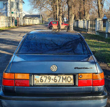 Синій Фольксваген Венто, об'ємом двигуна 1.78 л та пробігом 285 тис. км за 1500 $, фото 2 на Automoto.ua