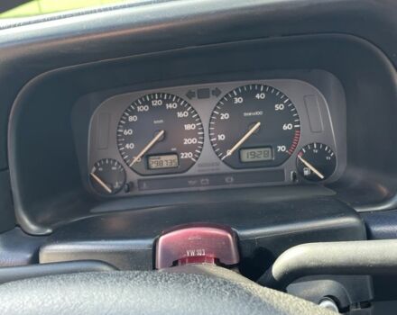 Синій Фольксваген Венто, об'ємом двигуна 1.8 л та пробігом 298 тис. км за 1600 $, фото 13 на Automoto.ua