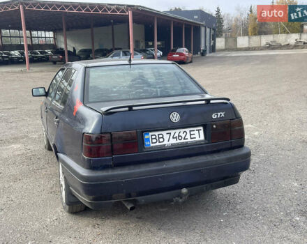 Синій Фольксваген Венто, об'ємом двигуна 1.98 л та пробігом 100 тис. км за 800 $, фото 3 на Automoto.ua