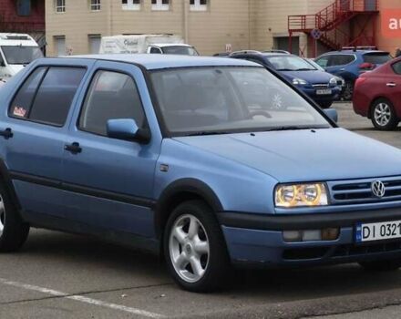 Синій Фольксваген Венто, об'ємом двигуна 1.8 л та пробігом 146 тис. км за 2200 $, фото 2 на Automoto.ua