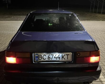 Синій Фольксваген Венто, об'ємом двигуна 1.8 л та пробігом 300 тис. км за 1650 $, фото 2 на Automoto.ua