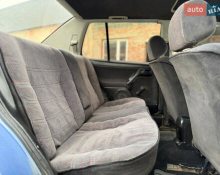 Синій Фольксваген Венто, об'ємом двигуна 1.8 л та пробігом 293 тис. км за 1350 $, фото 17 на Automoto.ua