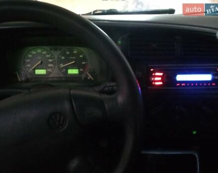Синий Фольксваген Венто, объемом двигателя 1.8 л и пробегом 260 тыс. км за 1600 $, фото 7 на Automoto.ua