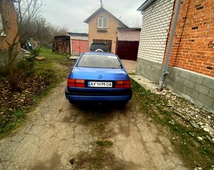 Синий Фольксваген Венто, объемом двигателя 1.8 л и пробегом 186 тыс. км за 2000 $, фото 2 на Automoto.ua