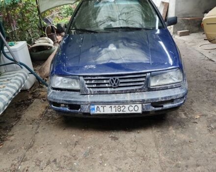 Синій Фольксваген Венто, об'ємом двигуна 1.8 л та пробігом 134 тис. км за 700 $, фото 1 на Automoto.ua