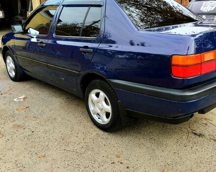 Синій Фольксваген Венто, об'ємом двигуна 1.6 л та пробігом 70 тис. км за 2350 $, фото 3 на Automoto.ua