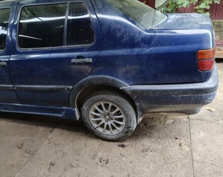 Синій Фольксваген Венто, об'ємом двигуна 1.8 л та пробігом 134 тис. км за 700 $, фото 3 на Automoto.ua