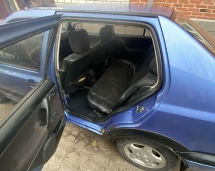 Синий Фольксваген Венто, объемом двигателя 1.8 л и пробегом 182 тыс. км за 2000 $, фото 6 на Automoto.ua