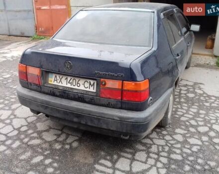Синій Фольксваген Венто, об'ємом двигуна 1.6 л та пробігом 250 тис. км за 1500 $, фото 2 на Automoto.ua