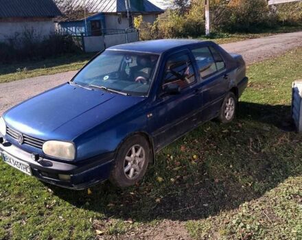 Синій Фольксваген Венто, об'ємом двигуна 1.8 л та пробігом 3 тис. км за 1400 $, фото 2 на Automoto.ua