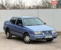 Синий Фольксваген Венто, объемом двигателя 1.8 л и пробегом 299 тыс. км за 1150 $, фото 1 на Automoto.ua