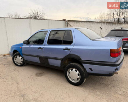 Синій Фольксваген Венто, об'ємом двигуна 1.8 л та пробігом 293 тис. км за 1350 $, фото 9 на Automoto.ua