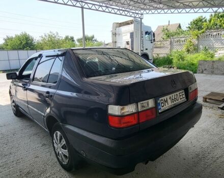 Синий Фольксваген Венто, объемом двигателя 1.8 л и пробегом 275 тыс. км за 1600 $, фото 2 на Automoto.ua