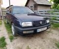 Синій Фольксваген Венто, об'ємом двигуна 1.9 л та пробігом 280 тис. км за 2100 $, фото 1 на Automoto.ua