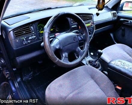 Синій Фольксваген Венто, об'ємом двигуна 1.8 л та пробігом 100 тис. км за 1100 $, фото 4 на Automoto.ua