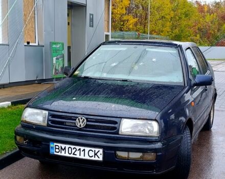 Синій Фольксваген Венто, об'ємом двигуна 1.8 л та пробігом 100 тис. км за 1100 $, фото 2 на Automoto.ua