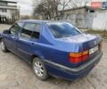 Синий Фольксваген Венто, объемом двигателя 1.8 л и пробегом 180 тыс. км за 1500 $, фото 2 на Automoto.ua
