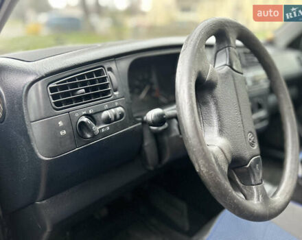 Синій Фольксваген Венто, об'ємом двигуна 2 л та пробігом 319 тис. км за 2199 $, фото 7 на Automoto.ua