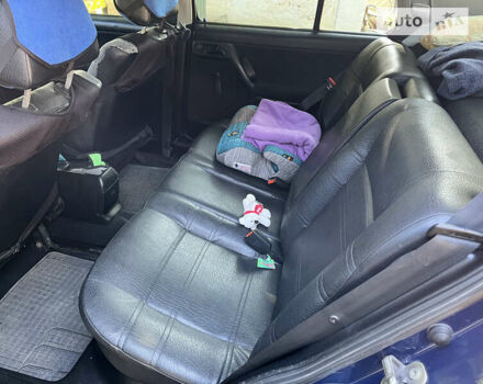 Синій Фольксваген Венто, об'ємом двигуна 1.8 л та пробігом 173 тис. км за 2700 $, фото 6 на Automoto.ua