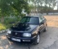 Синий Фольксваген Венто, объемом двигателя 1.78 л и пробегом 550 тыс. км за 2500 $, фото 1 на Automoto.ua