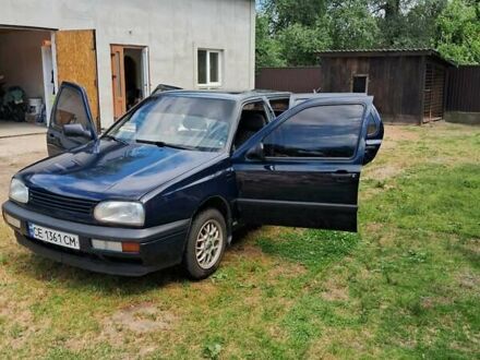 Фольксваген Венто 1992 у Сторожинце на Automoto.ua Синій Фольксваген Венто, об'ємом двигуна 1.8 л та пробігом 300 тис. км за 2300 $, фото 1 на Automoto.ua