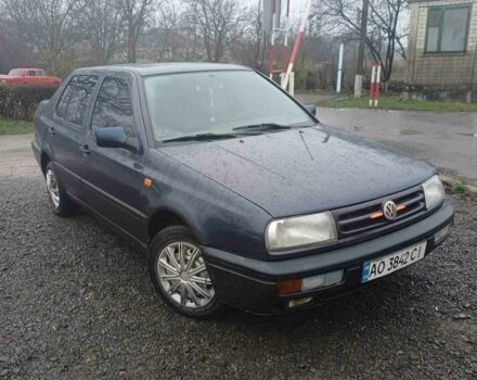 Синий Фольксваген Венто, объемом двигателя 0 л и пробегом 200 тыс. км за 1400 $, фото 1 на Automoto.ua